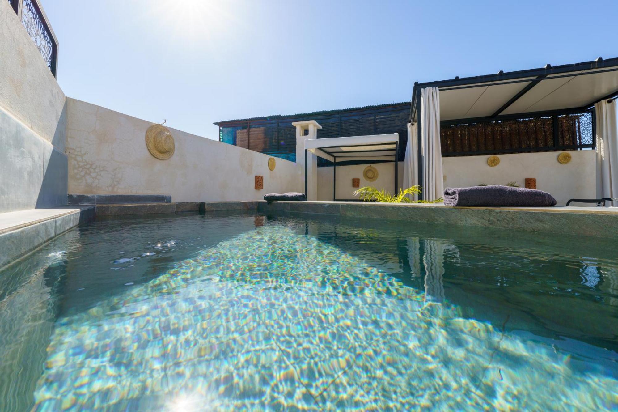 Riad 4 Chambres - Piscine & Petit Dejeuner Gratuit - Wifi Fibre Optique Marrákes Kültér fotó