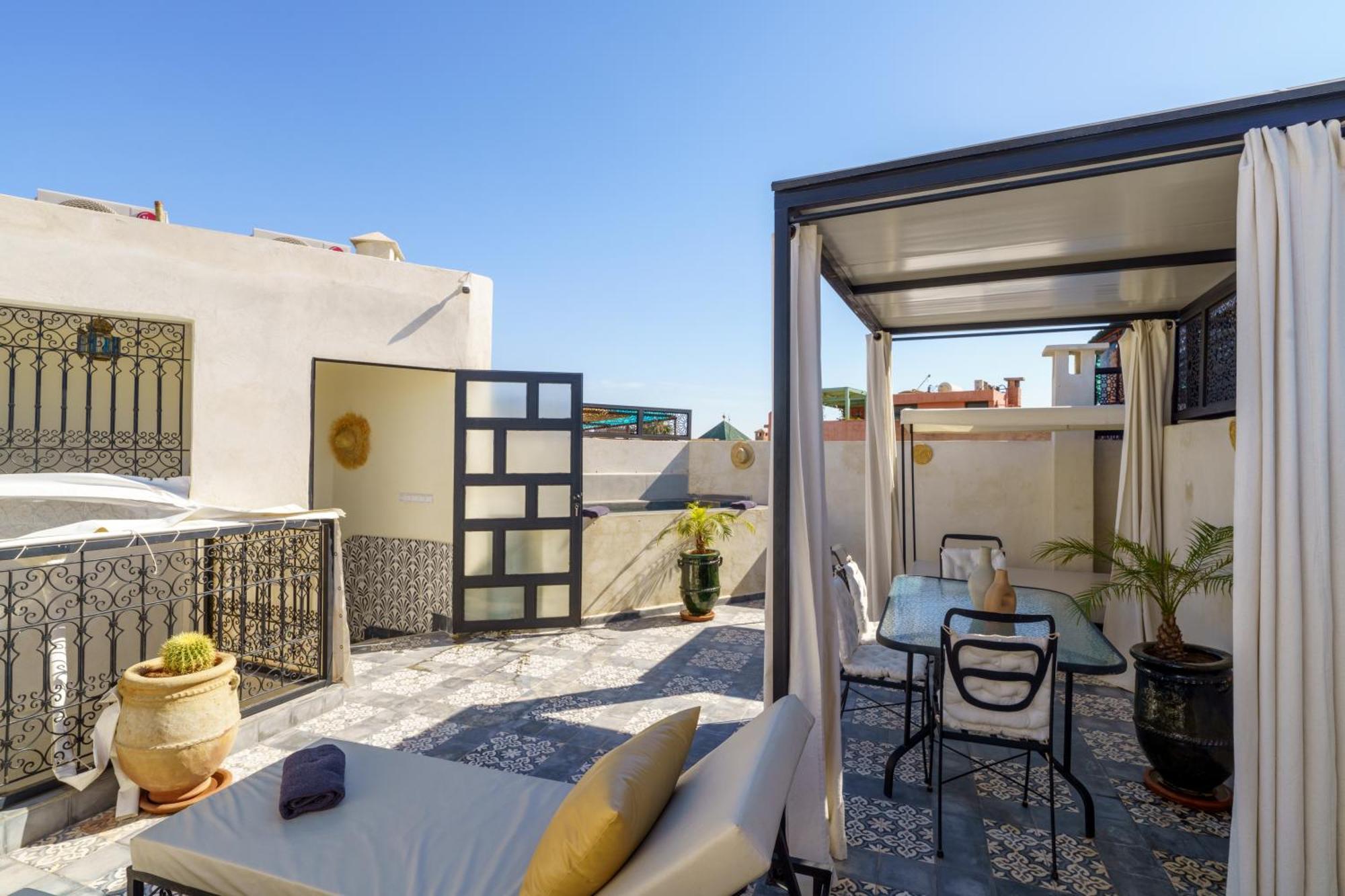 Riad 4 Chambres - Piscine & Petit Dejeuner Gratuit - Wifi Fibre Optique Marrákes Kültér fotó
