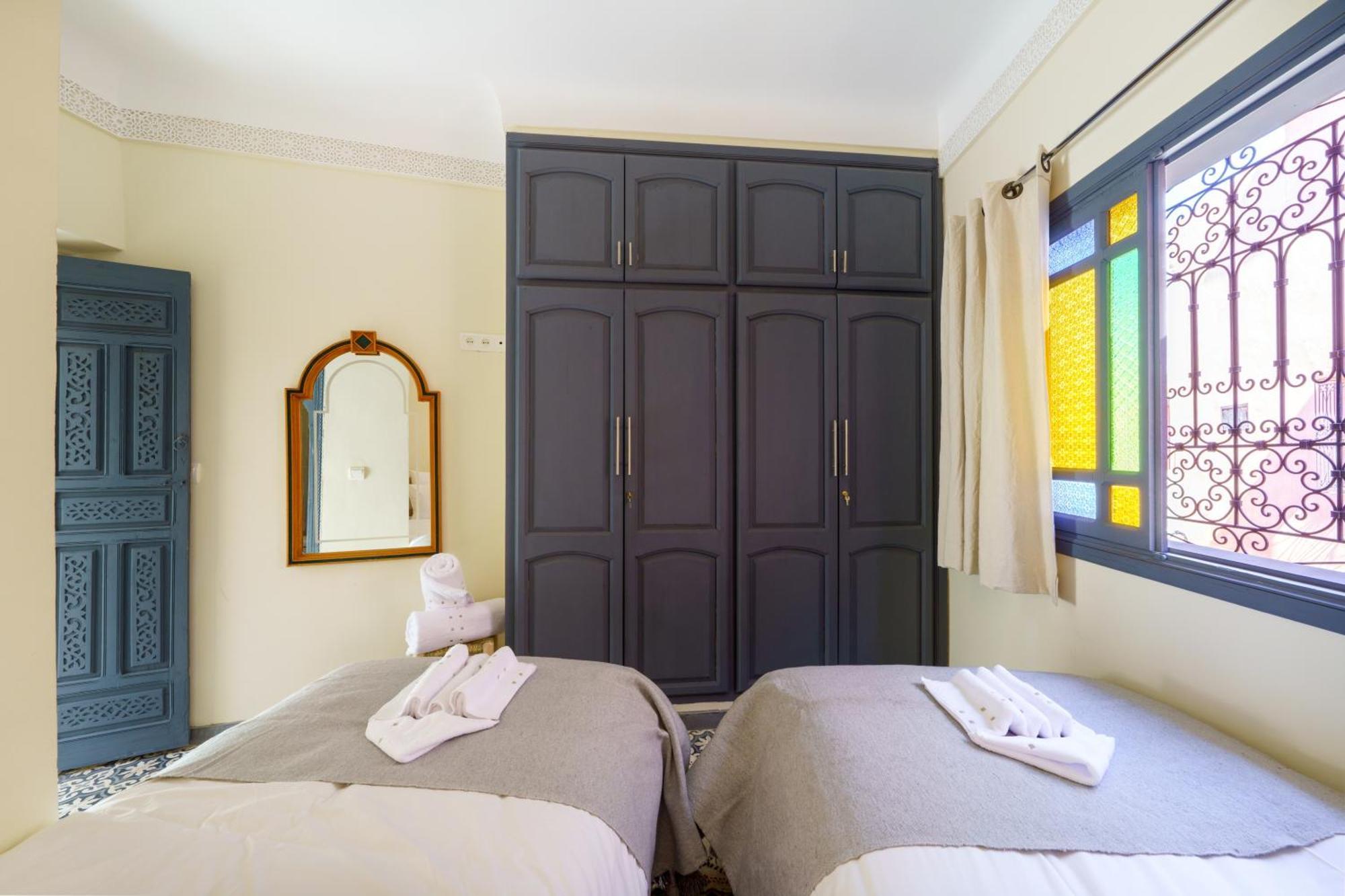 Riad 4 Chambres - Piscine & Petit Dejeuner Gratuit - Wifi Fibre Optique Marrákes Kültér fotó