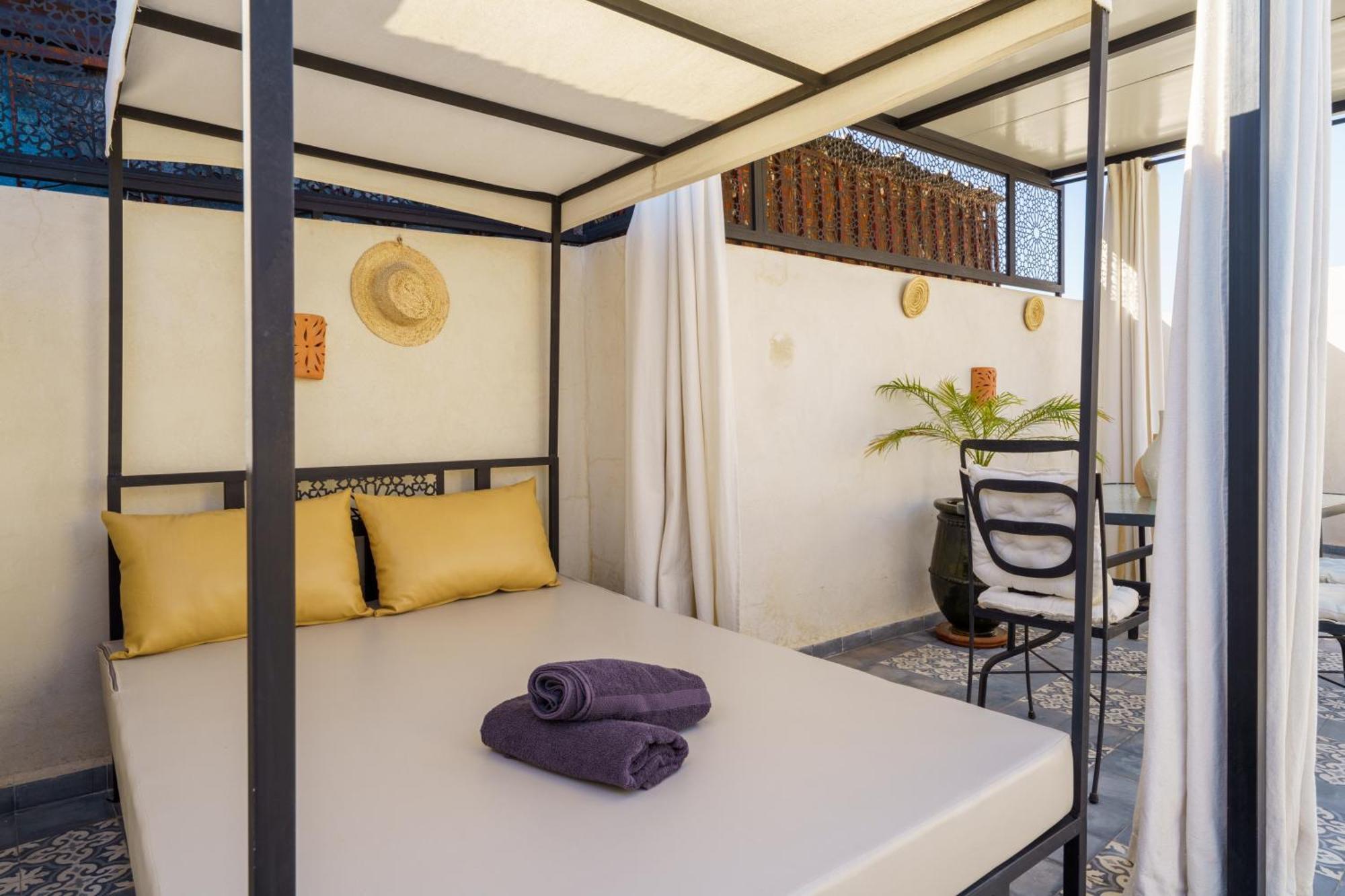 Riad 4 Chambres - Piscine & Petit Dejeuner Gratuit - Wifi Fibre Optique Marrákes Kültér fotó